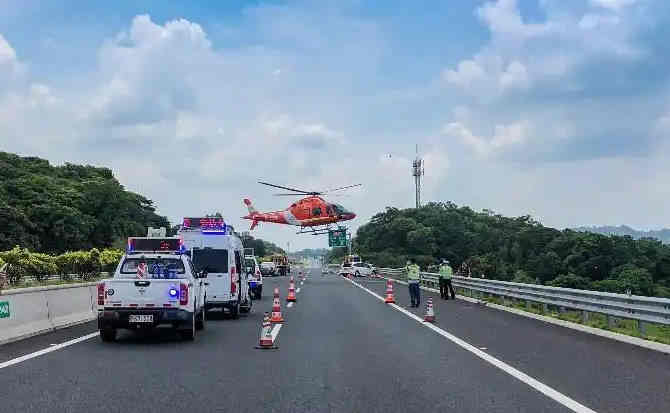 昭平高速公路汽车救援案例